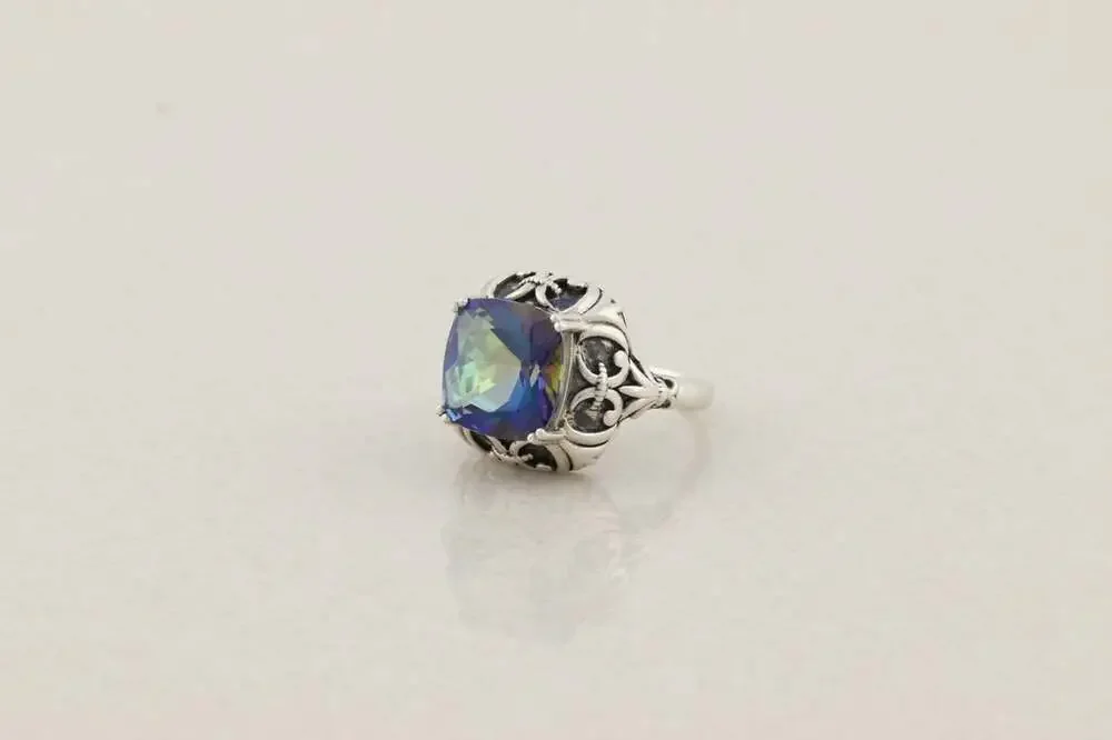 Unbranded sterling silver